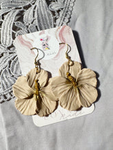 Load image into Gallery viewer, Beige Hibiscus Dangles
